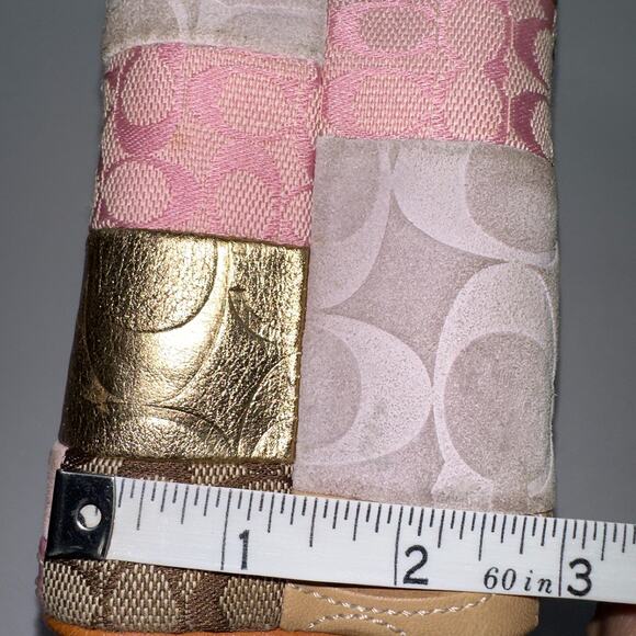 Coach Signature Multicolored Patchwork Pouch Makeup Bag 7 x 4.25 x 3 inches - Picture 6 of 12